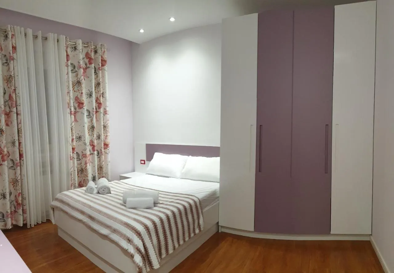Hilltop Hideaway Elbasan Bed & Breakfast